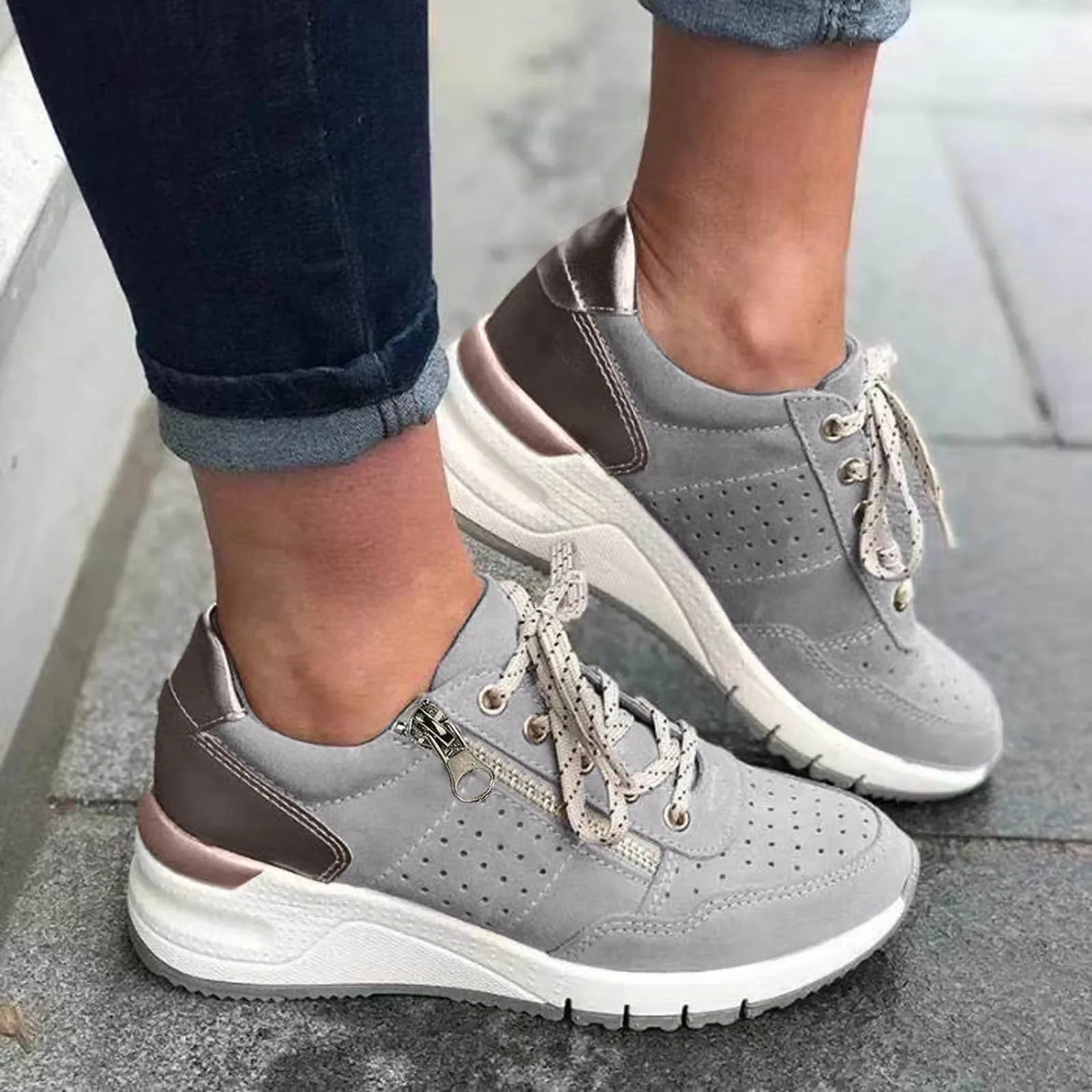 2025 Women’s Casual Sneakers – Lightweight, Thick-Soled Lace-Up Shoes