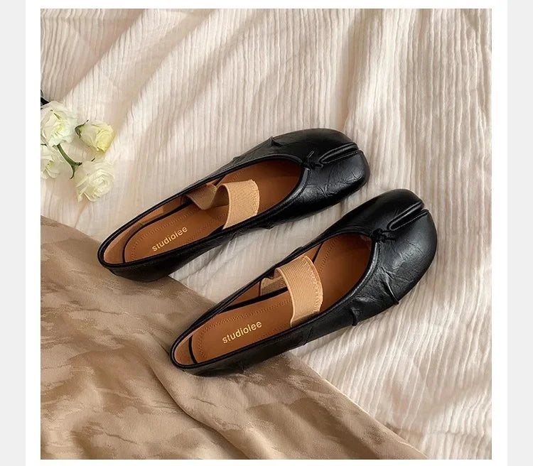 Women’s Split-Toe Flats – Retro Casual Loafers & Soft Moccasin Sneakers