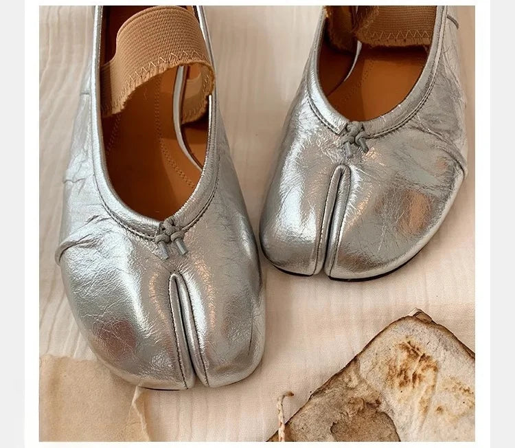 Women’s Split-Toe Flats – Retro Casual Loafers & Soft Moccasin Sneakers