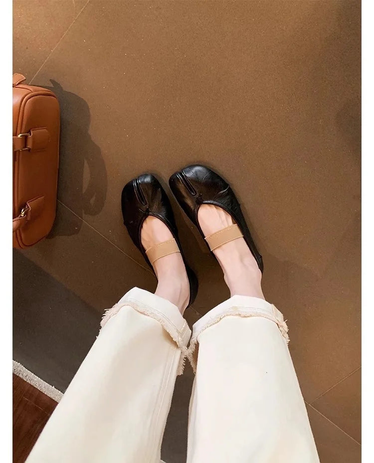 Women’s Split-Toe Flats – Retro Casual Loafers & Soft Moccasin Sneakers