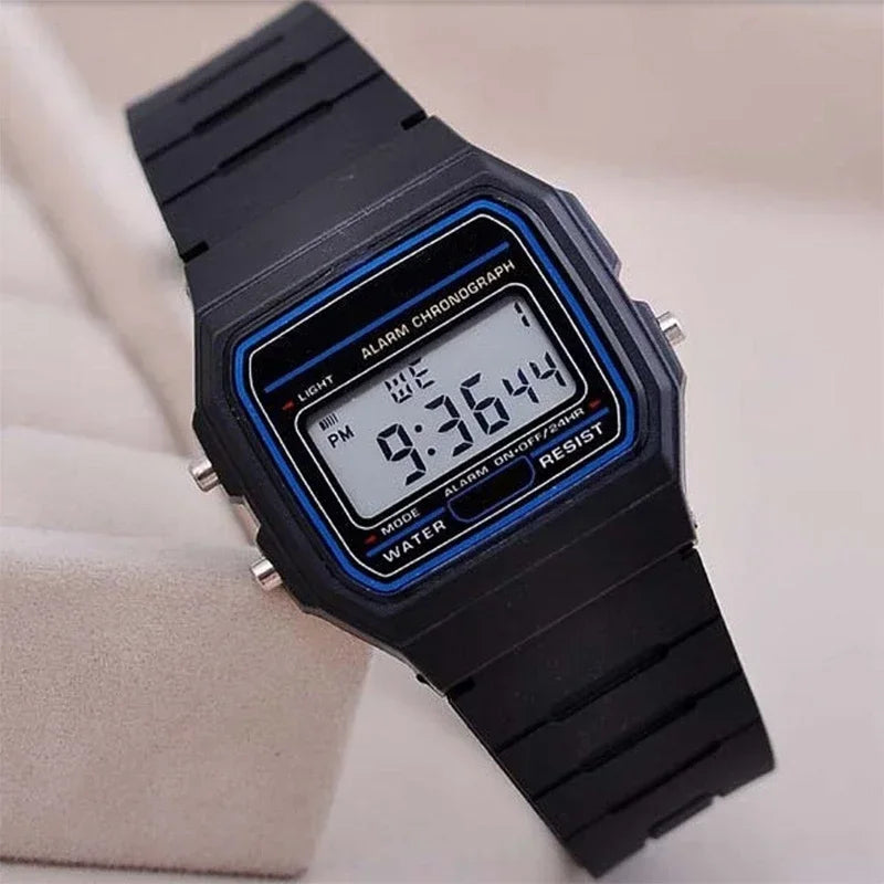 Simple Square LED Sports Watch – Casual Men’s Digital Silicone Wristwatch