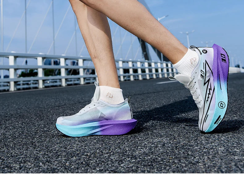 Men's Carbon Board Sneakers Anti-slip Cushioned Comfortable Racing Training Running Shoes Mesh Tennis Shoes Casual for Women