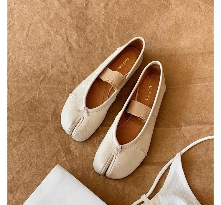 Women’s Split-Toe Flats – Retro Casual Loafers & Soft Moccasin Sneakers