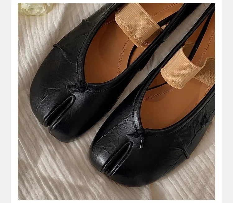 Women’s Split-Toe Flats – Retro Casual Loafers & Soft Moccasin Sneakers