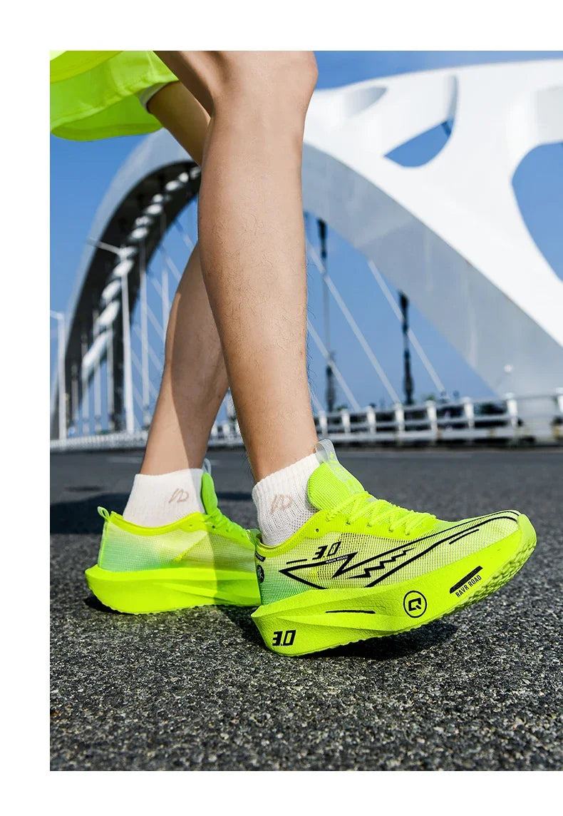 Men's Carbon Board Sneakers Anti-slip Cushioned Comfortable Racing Training Running Shoes Mesh Tennis Shoes Casual for Women