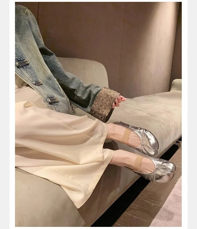 Women’s Split-Toe Flats – Retro Casual Loafers & Soft Moccasin Sneakers