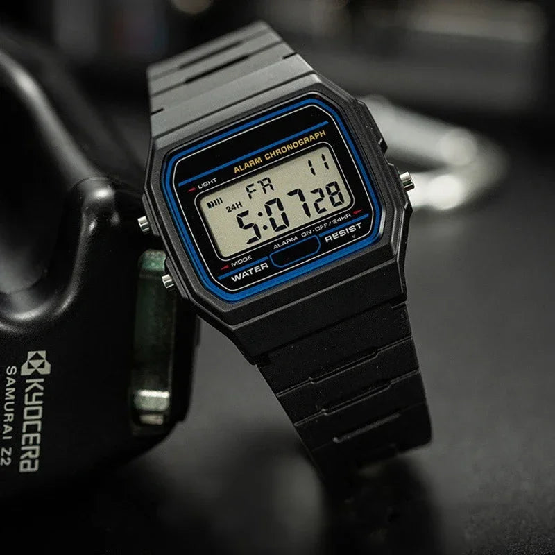 Simple Square LED Sports Watch – Casual Men’s Digital Silicone Wristwatch